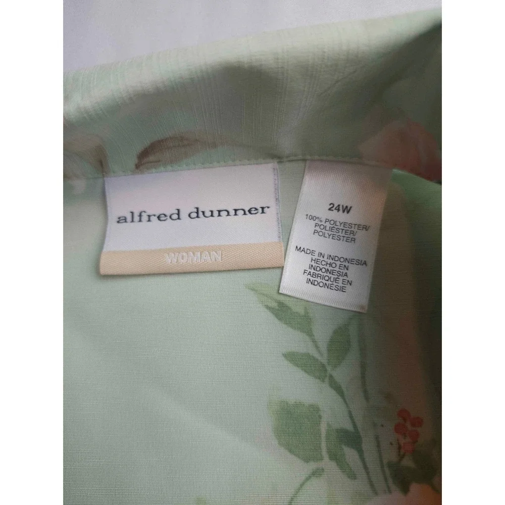 Alfred Dunner Woman Sage Green Floral Button Down Shirt Short Sleeve Size 24W